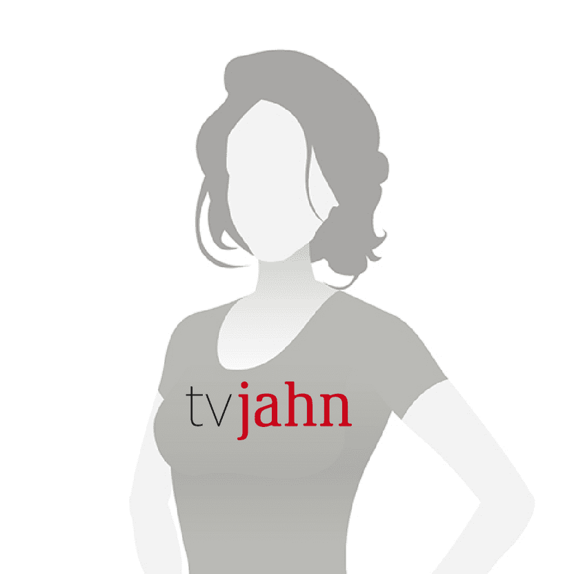 Silhouette einer Frau mit grauem Shirt und rotem Schriftzug „tvjahn“ auf der Vorderseite.