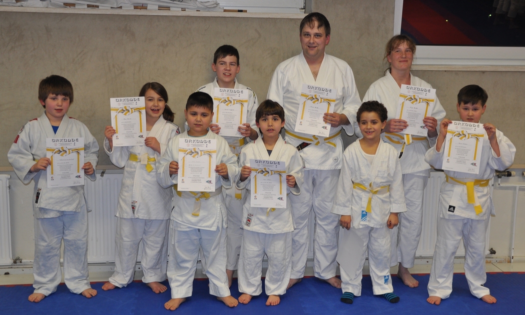 Aktuelles - Aktuelles | 15 Judoka erreichen nächste Schülergrade